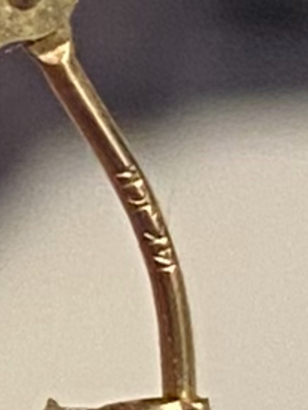 Classic Small Gold Hoop Earrings - Women Jewelry - Picture 4 of 5